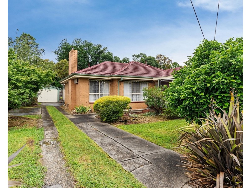 8 Ricky Court, Mooroolbark VIC 3138