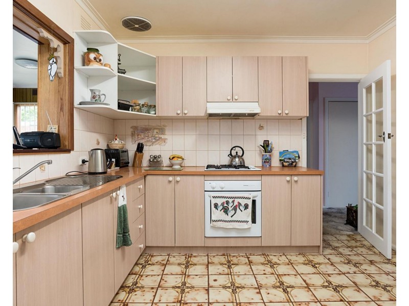 8 Ricky Court, Mooroolbark VIC 3138