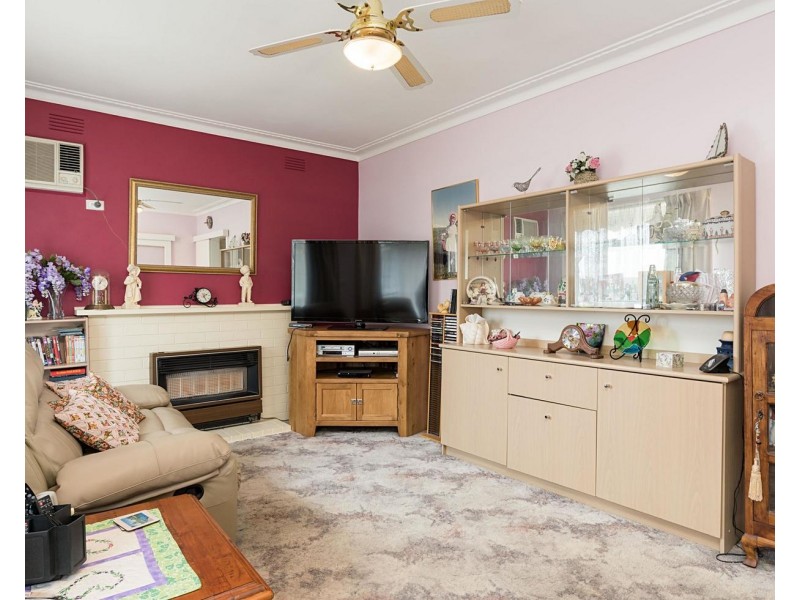8 Ricky Court, Mooroolbark VIC 3138