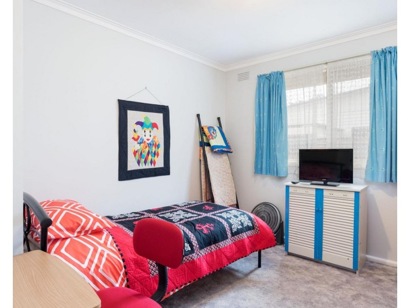 8 Ricky Court, Mooroolbark VIC 3138