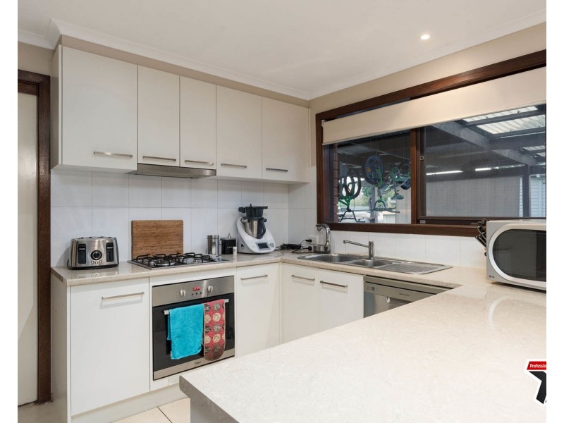 86 Taylor Road, Mooroolbark VIC 3138