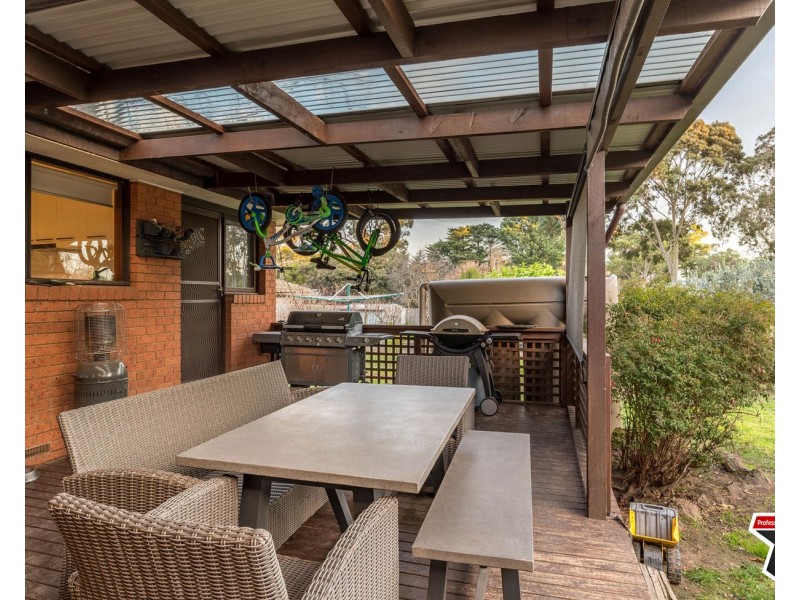 86 Taylor Road, Mooroolbark VIC 3138
