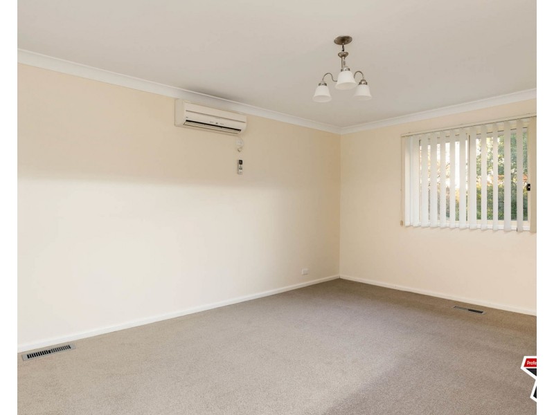 30 Cambridge Road, Mooroolbark VIC 3138