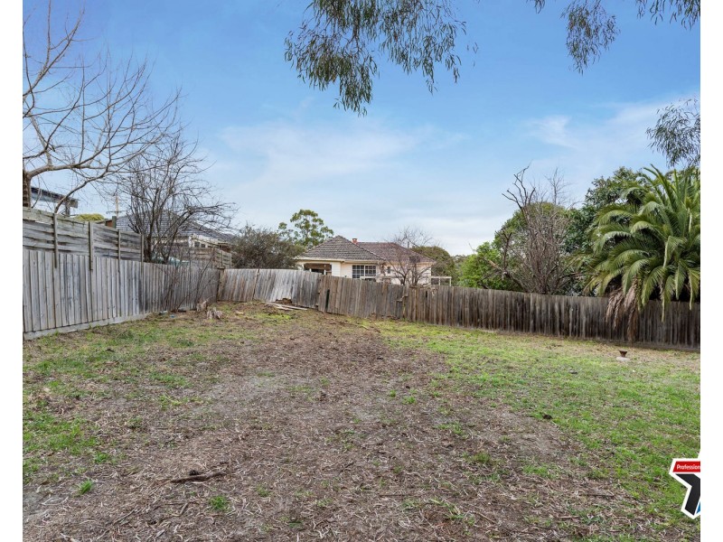 30 Cambridge Road, Mooroolbark VIC 3138