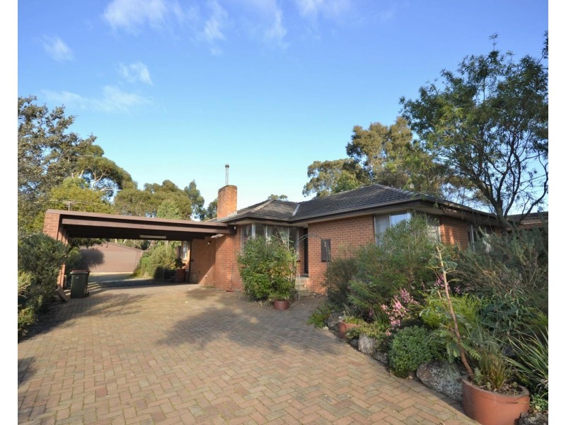 61 Diane Crescent, Croydon VIC 3136