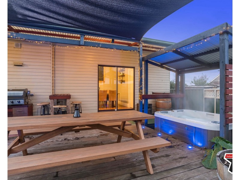 12 Bailey Road, Mount Evelyn VIC 3796