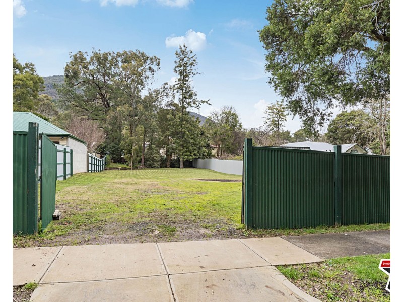 33-35 Aileen Avenue, Montrose VIC 3765