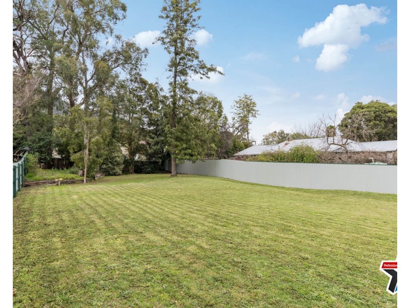 33-35 Aileen Avenue, Montrose VIC 3765