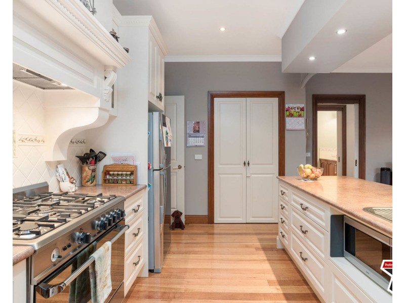 13 The Gateway, Lilydale VIC 3140