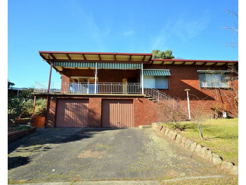 12 Breakaday Pass, Chirnside Park VIC 3116