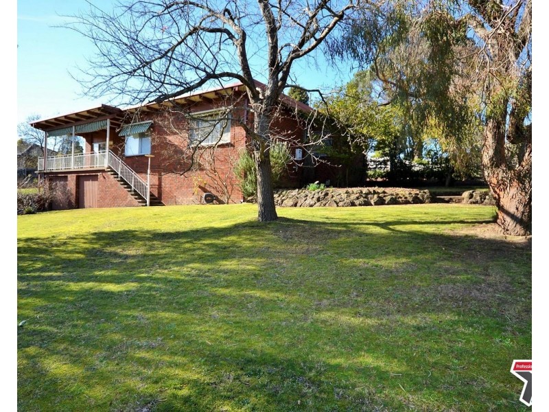 12 Breakaday Pass, Chirnside Park VIC 3116