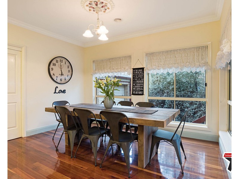 20 Olinda Park Rise, Lilydale VIC 3140