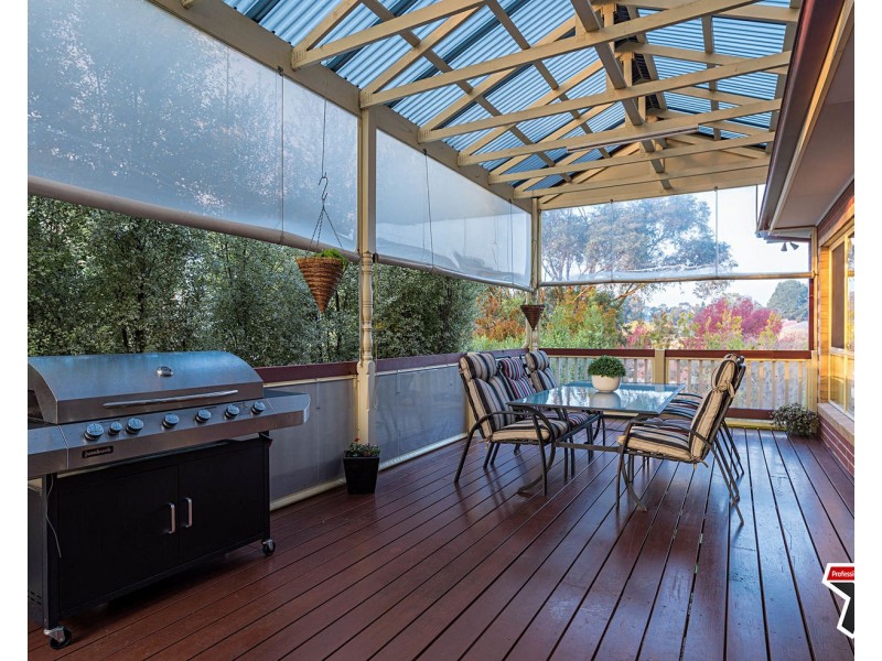 20 Olinda Park Rise, Lilydale VIC 3140