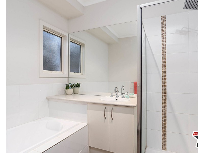 2/20 Liverpool Road, Kilsyth VIC 3137