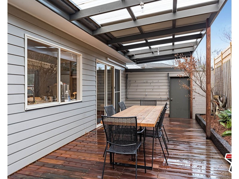 2/20 Liverpool Road, Kilsyth VIC 3137