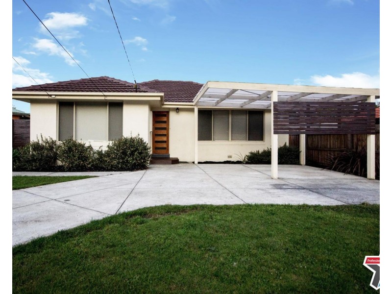 15 Croydondale Drive, Mooroolbark VIC 3138