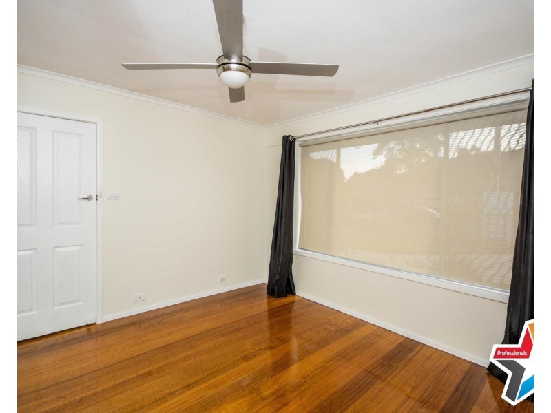 15 Croydondale Drive, Mooroolbark VIC 3138