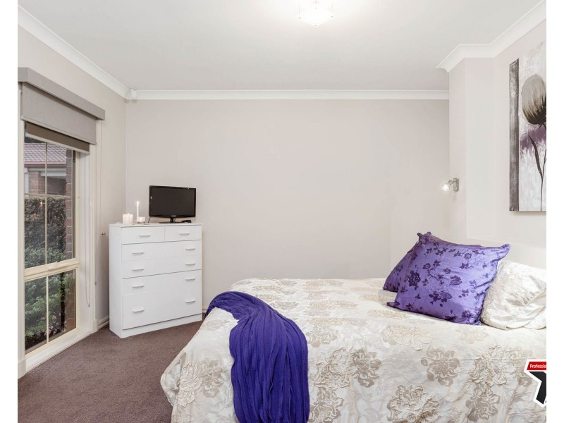 16 Nickson Close, Bayswater North VIC 3153