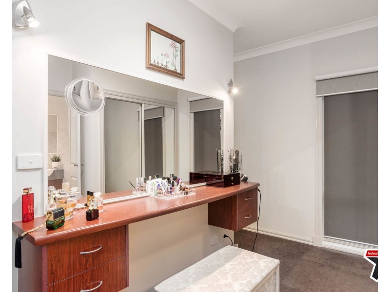 16 Nickson Close, Bayswater North VIC 3153