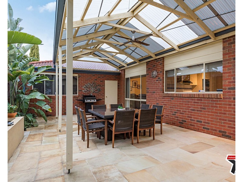 16 Nickson Close, Bayswater North VIC 3153