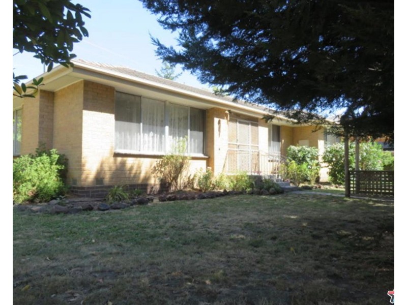 12 Dunrossil Drive, Kilsyth VIC 3137