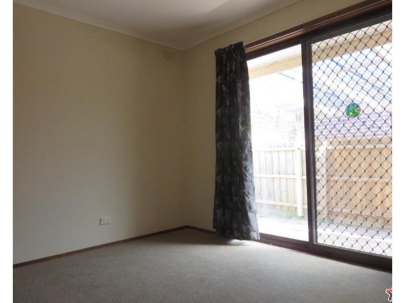 12 Dunrossil Drive, Kilsyth VIC 3137