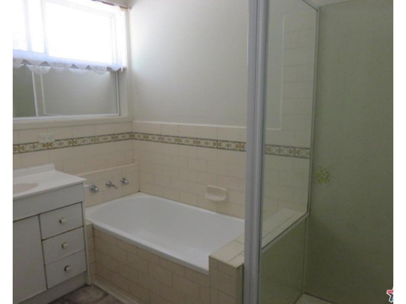 12 Dunrossil Drive, Kilsyth VIC 3137