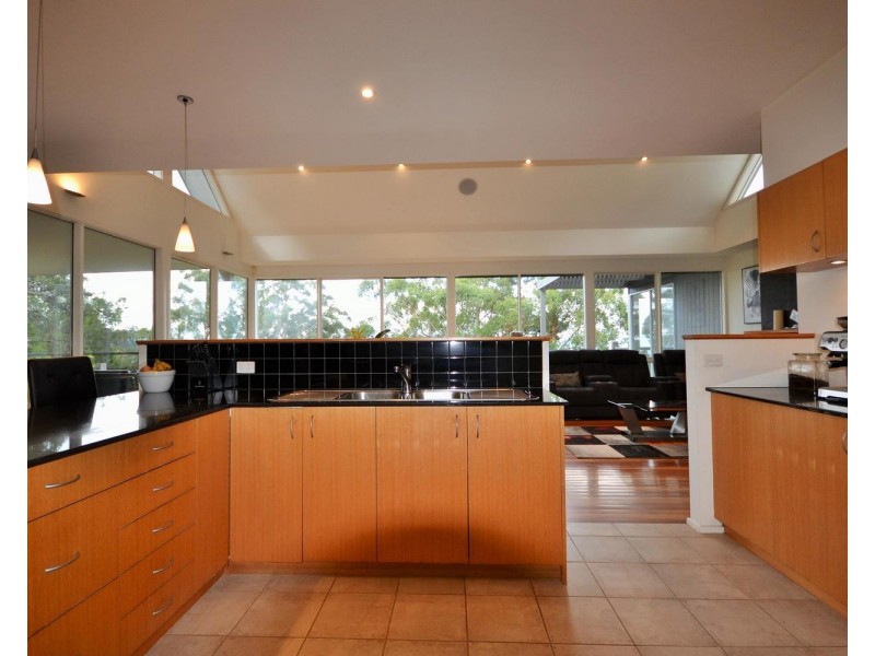 12 Eileen Avenue, Kalorama VIC 3766