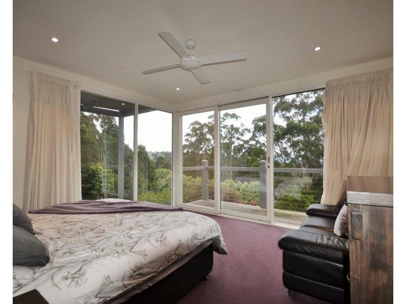12 Eileen Avenue, Kalorama VIC 3766