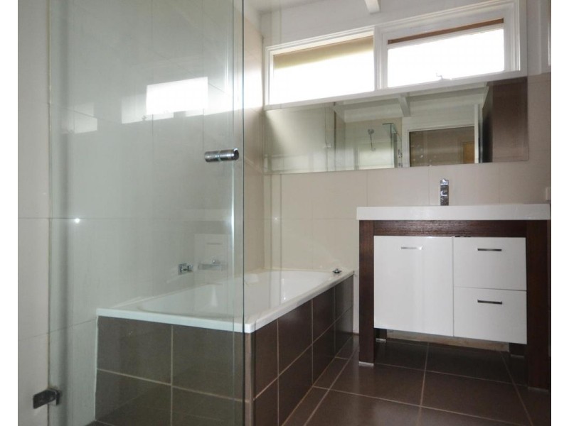 4 Old Mill Place, Chirnside Park VIC 3116