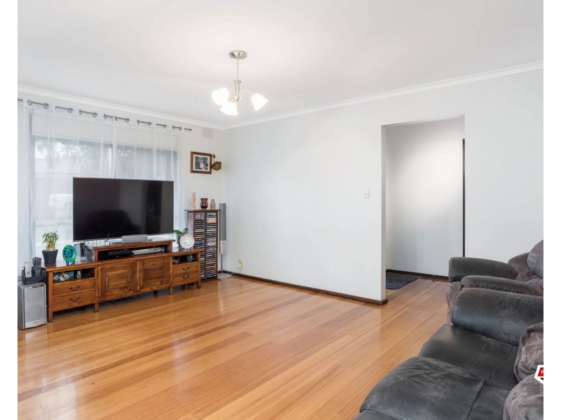 102 Hayrick Lane, Mooroolbark VIC 3138