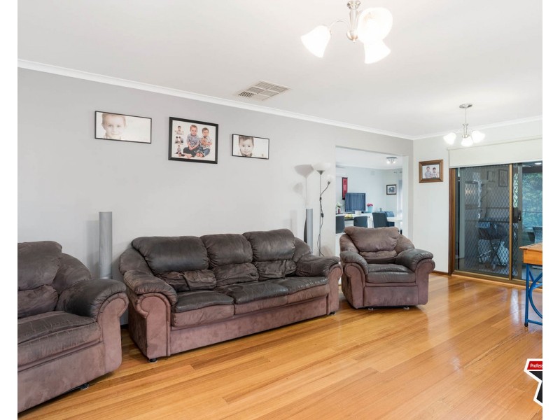 102 Hayrick Lane, Mooroolbark VIC 3138