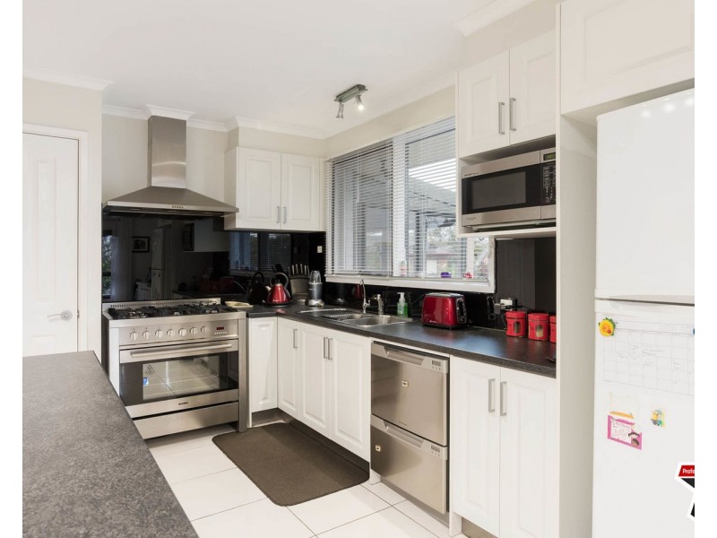 102 Hayrick Lane, Mooroolbark VIC 3138