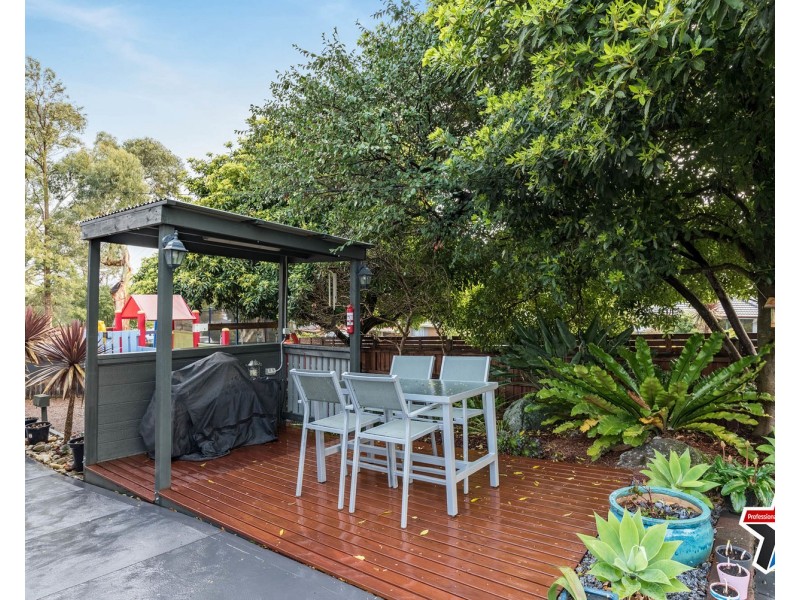 102 Hayrick Lane, Mooroolbark VIC 3138