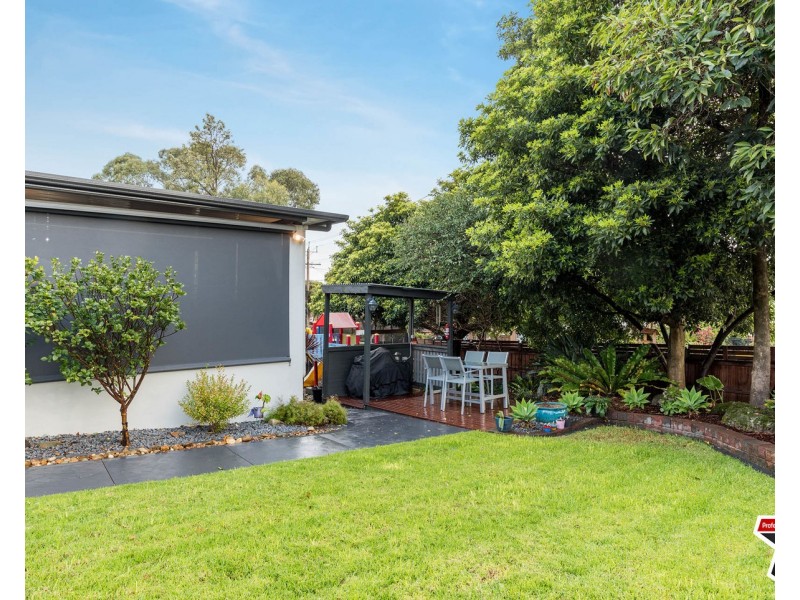 102 Hayrick Lane, Mooroolbark VIC 3138