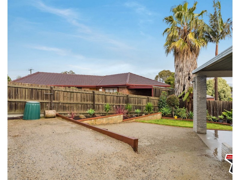 102 Hayrick Lane, Mooroolbark VIC 3138