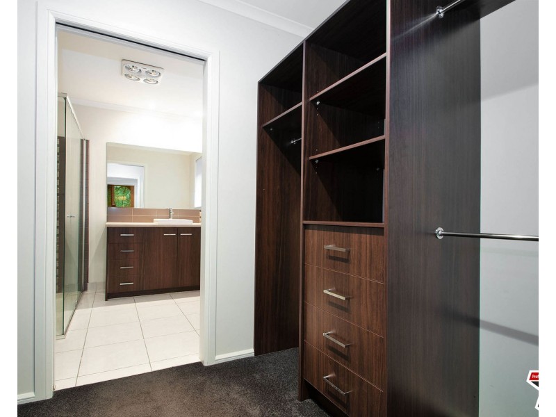 7 Bristol Court, Kilsyth VIC 3137