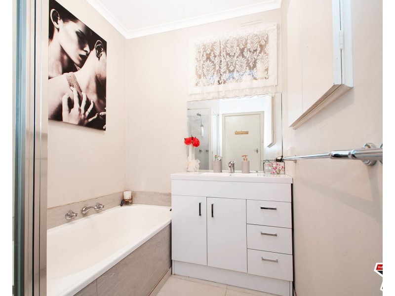 7 Bristol Court, Kilsyth VIC 3137