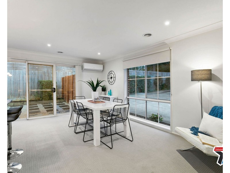 52a Lincoln Road, Croydon VIC 3136