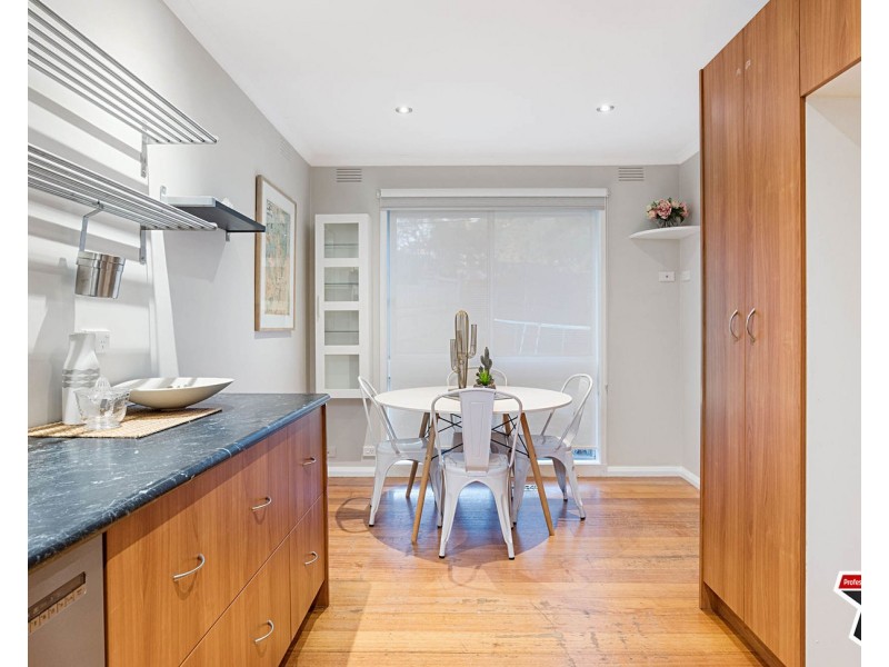 237 Manchester Road, Mooroolbark VIC 3138