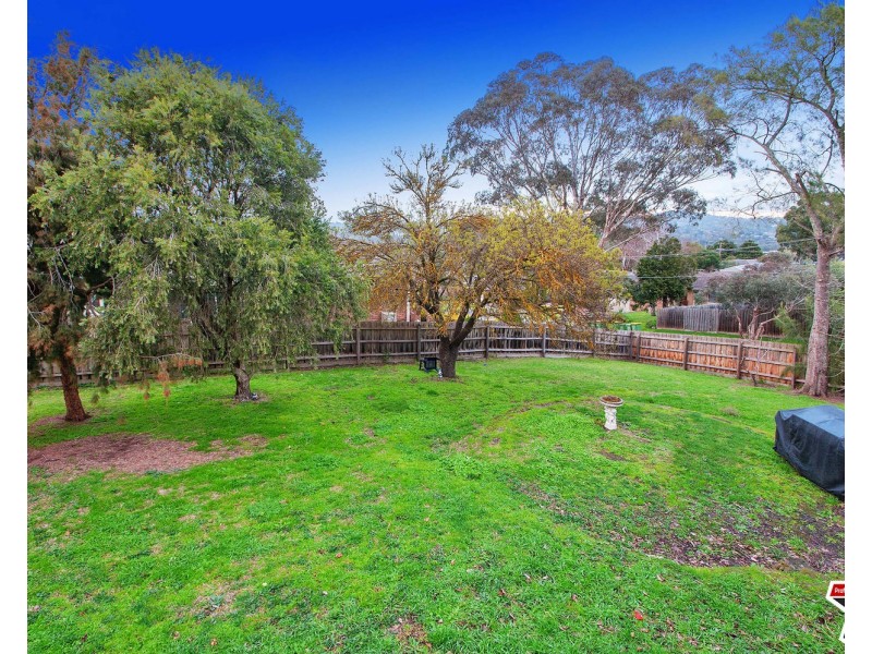 26 Erskine Ridge, Mooroolbark VIC 3138