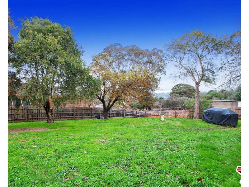 26 Erskine Ridge, Mooroolbark VIC 3138