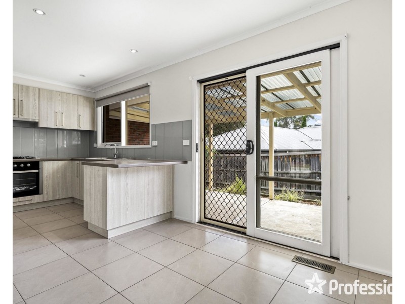 36 Pembroke Road, Mooroolbark VIC 3138