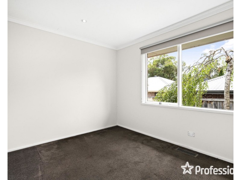 36 Pembroke Road, Mooroolbark VIC 3138