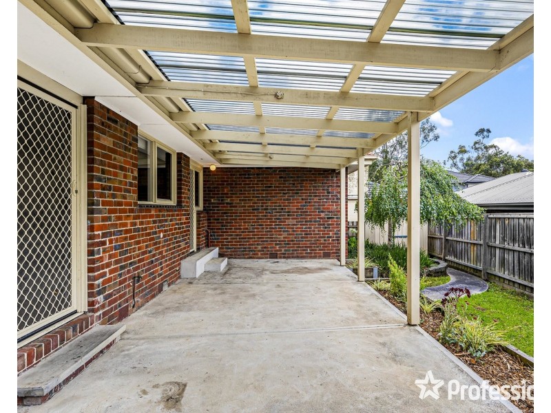 36 Pembroke Road, Mooroolbark VIC 3138