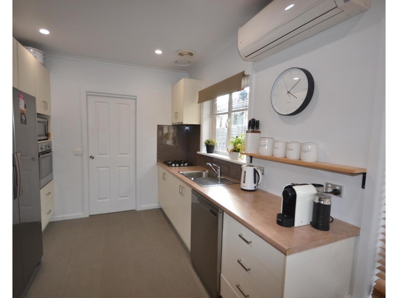 49 Tamworth Road, Kilsyth VIC 3137