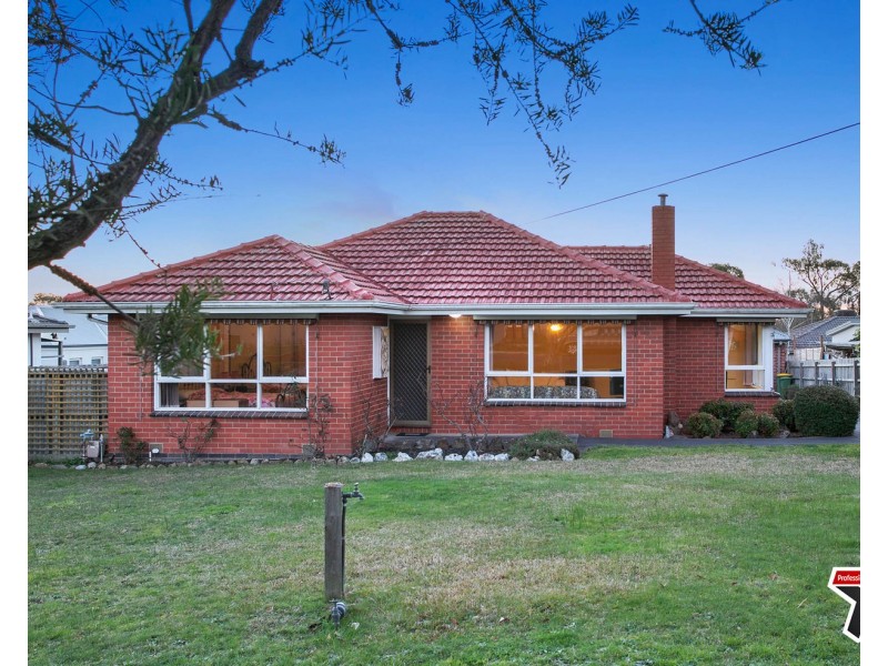 7 Geoffrey Drive, Kilsyth VIC 3137