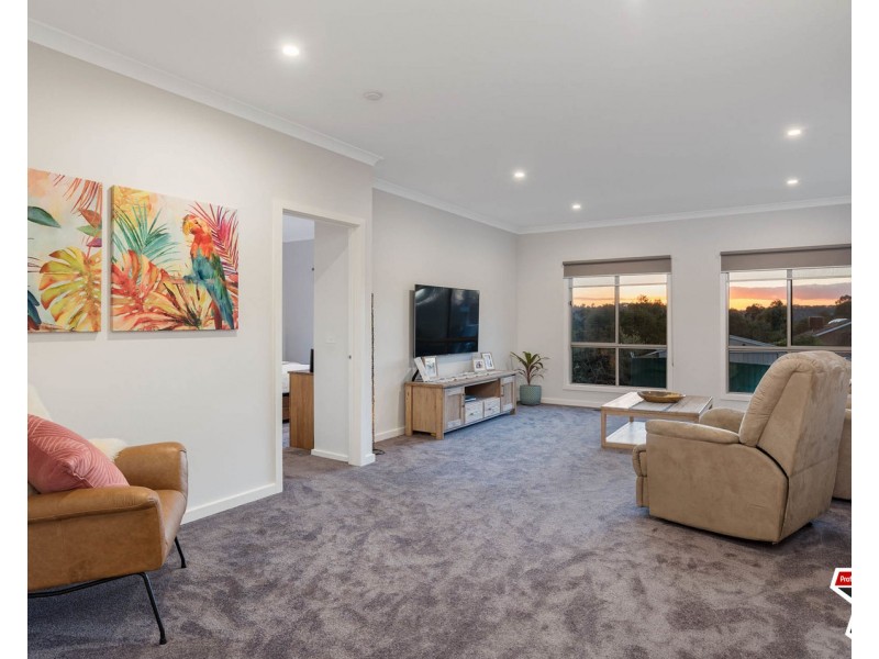 28 Wallace Way, Mooroolbark VIC 3138