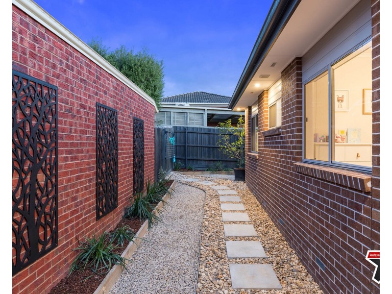 28 Wallace Way, Mooroolbark VIC 3138