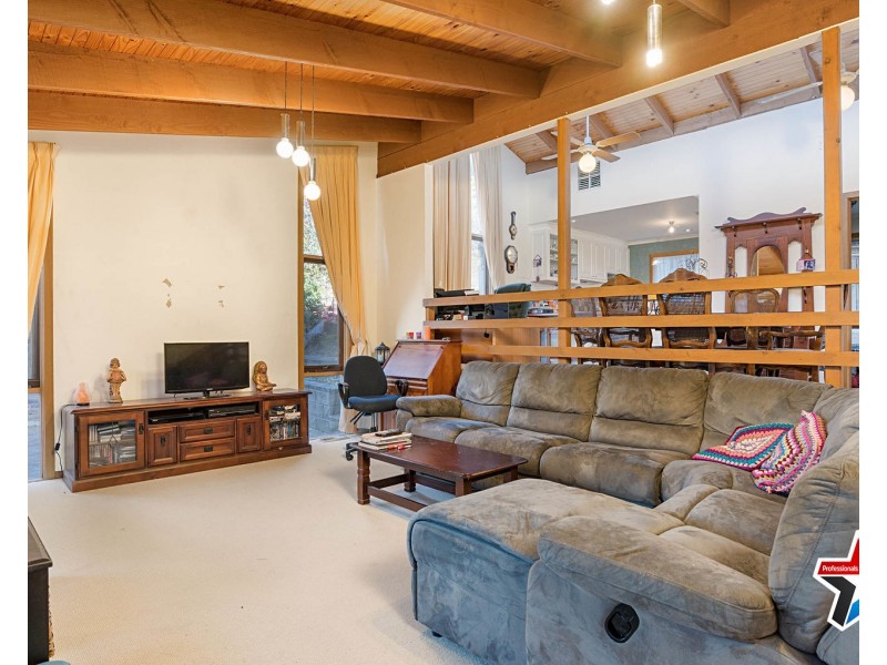 136 Manchester Road, Mooroolbark VIC 3138